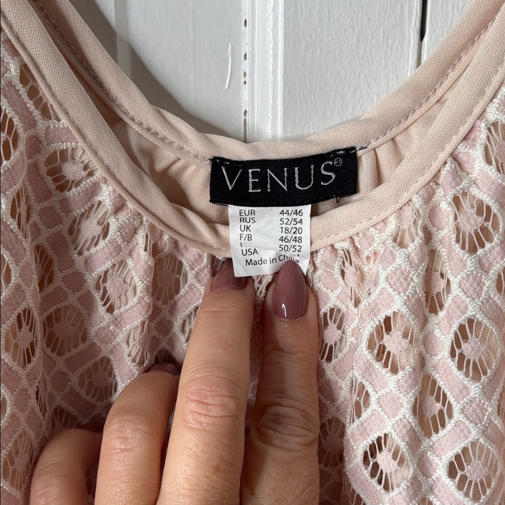 3 for $20 VENUS Blush Pink Lace Mini Dress with Crochet Overlay sz L - Picture 2 of 6